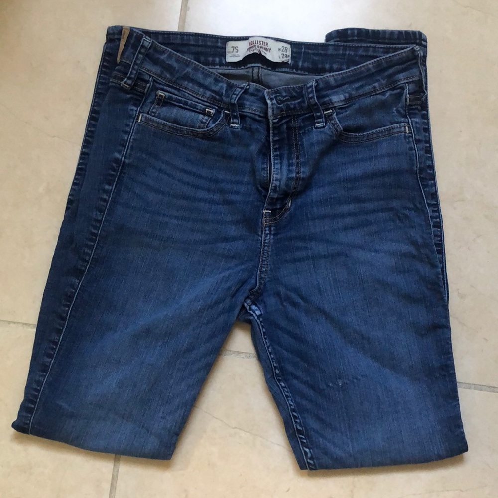 HOLLISTER SUPER SKINNY HIGH RISE DARK BLUE JEAN (7S W28 L29)